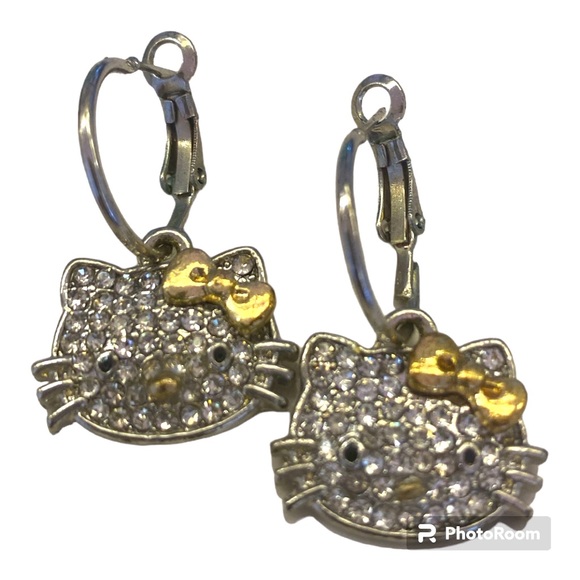 Hello Kitty sparkle rhinestone bling drop pierced earrings - Picture 1 of 1